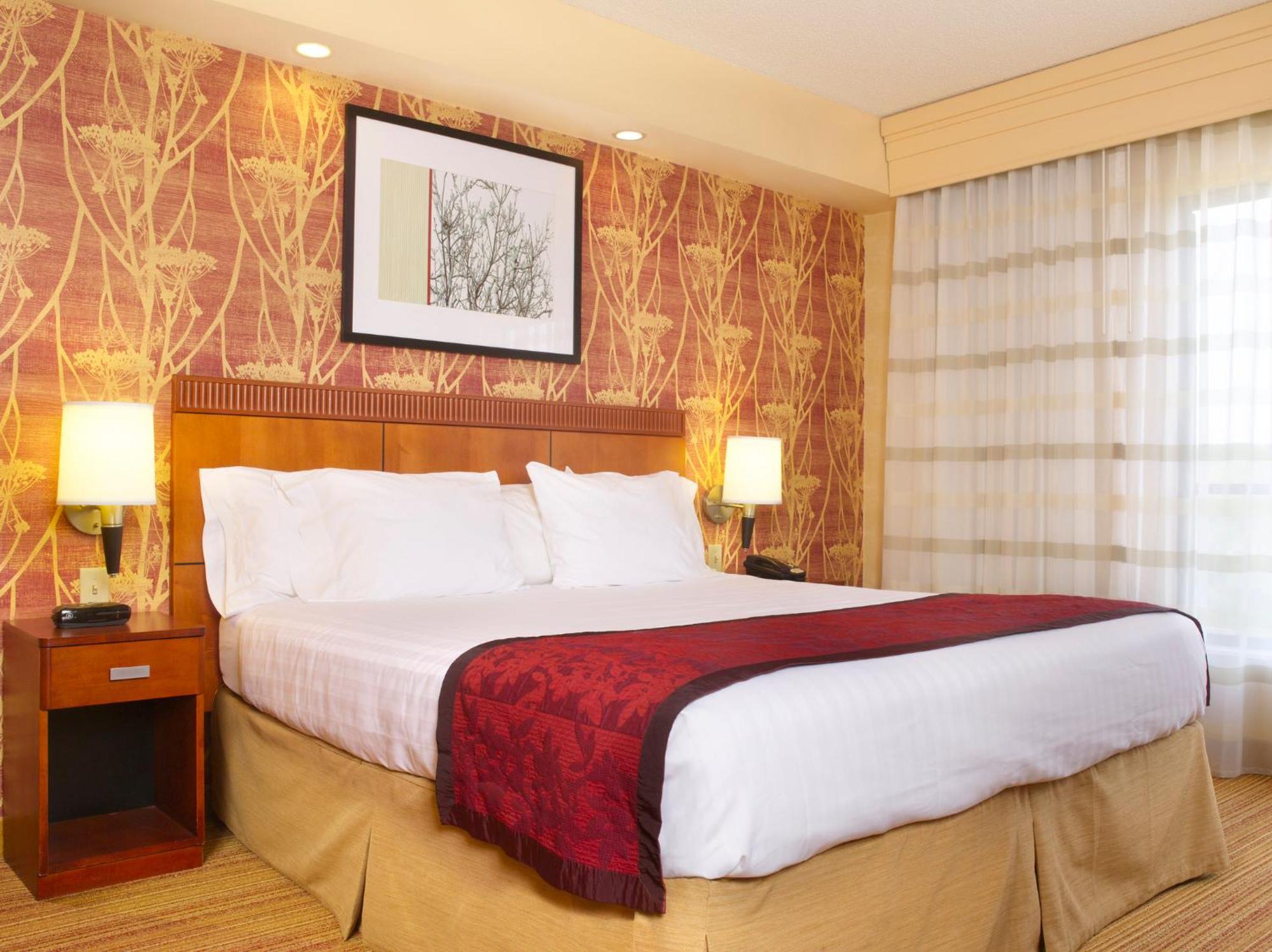 Courtyard Philadelphia/Langhorne Hotel Bagian luar foto